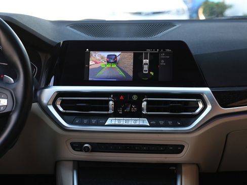 Used 2021 BMW 330i w/ Convenience Package image 36