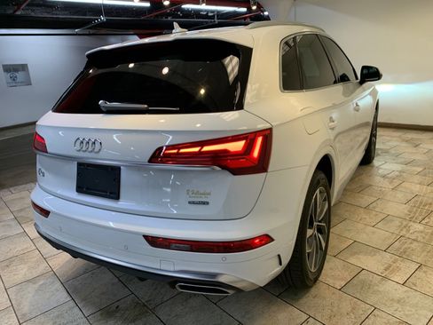 Used 2023 Audi Q5 2.0T Premium w/ Convenience Package AWD/4WD image 7