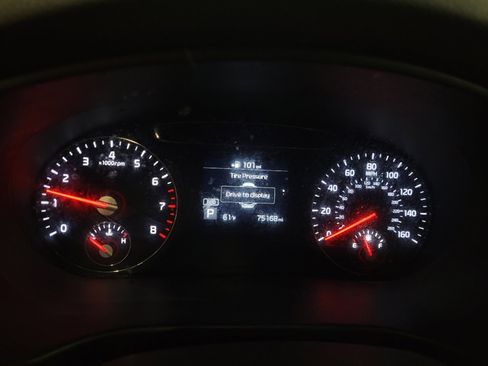 Used 2019 Kia Sorento LX image 23