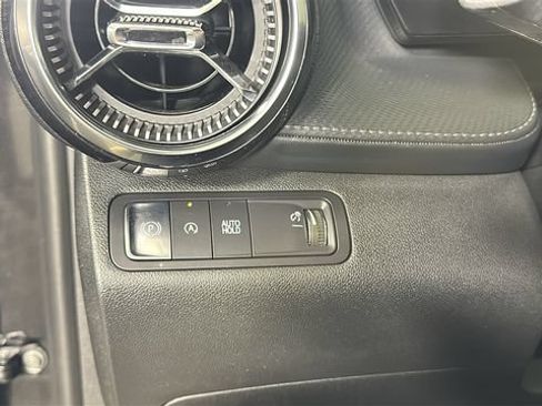 Used 2025 Chevrolet Equinox LT FWD image 19
