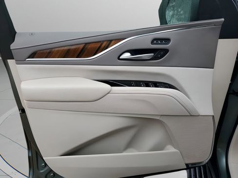 Used 2024 Cadillac Escalade Sport Platinum image 29