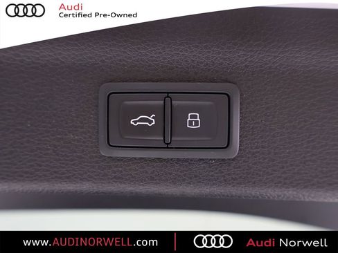 Certified 2023 Audi Q3 2.0T Premium w/ Convenience Package AWD/4WD image 16