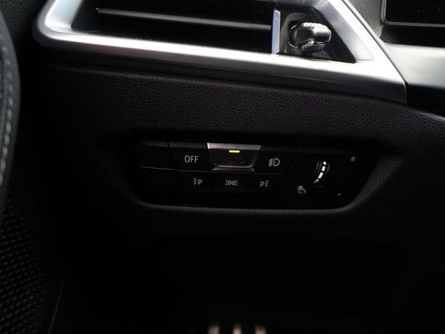 Used 2025 BMW M2 w/ Lighting Package RWD image 33