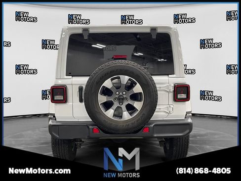 Used 2023 Jeep Wrangler Unlimited Sahara w/ Cold Weather Group AWD/4WD image 4