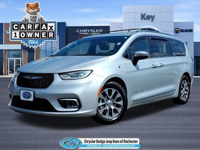 Certified 2023 Chrysler Pacifica Pinnacle