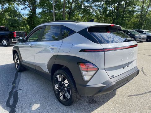 Used 2024 Hyundai Kona SEL AWD/4WD image 5
