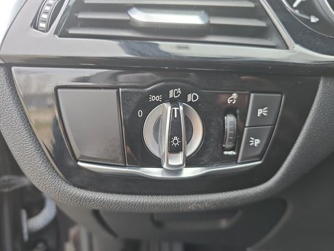 Used 2019 BMW 530i xDrive w/ Convenience Package image 24