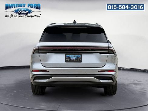 Used 2024 Lincoln Nautilus Reserve w/ Jet Appearance Package (87T) AWD/4WD image 4