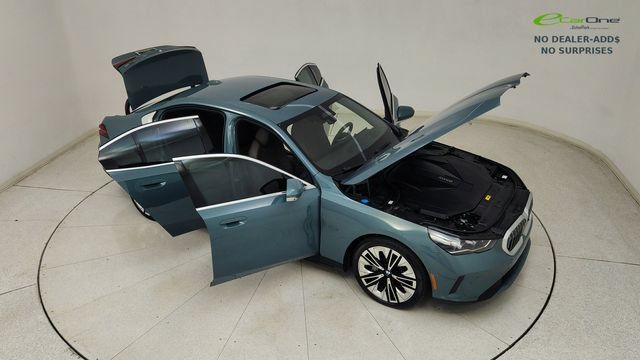Used 2026 BMW i5 xDrive40 AWD/4WD image 29