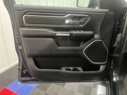 Used 2023 RAM 1500 Laramie AWD/4WD image 18