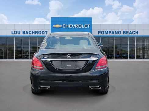 Used 2016 Mercedes-Benz C 300 4MATIC Sedan w/ Multimedia Package image 4