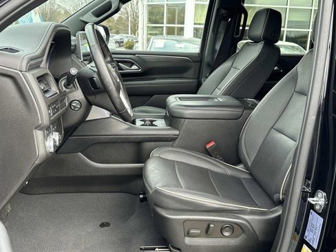 Used 2022 GMC Yukon SLT w/ SLT Luxury Package image 12