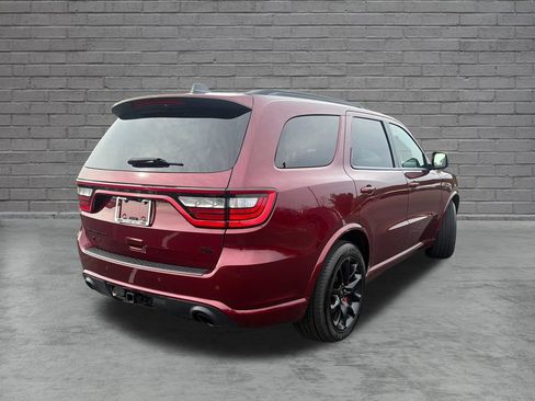 Used 2023 Dodge Durango R/T w/ Tow 'N Go Package AWD/4WD image 8