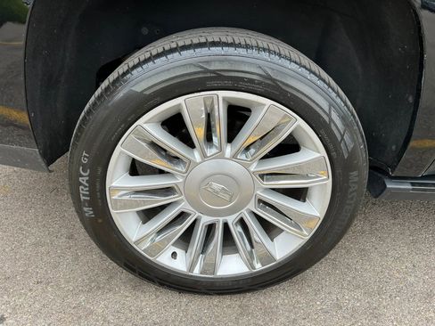 Used 2015 Cadillac Escalade ESV Premium AWD/4WD image 9