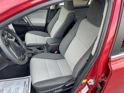 Used 2014 Toyota RAV4 LE AWD/4WD image 11
