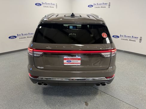 New 2026 Lincoln Aviator Reserve AWD/4WD image 32