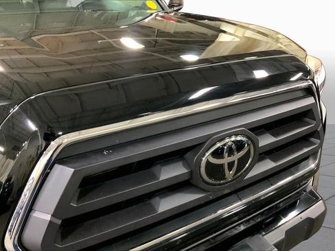 Certified 2023 Toyota Tacoma SR5 AWD/4WD image 30