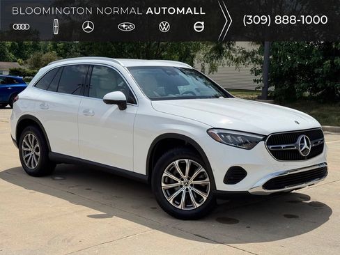 Used 2024 Mercedes-Benz GLC 300 4MATIC image 1