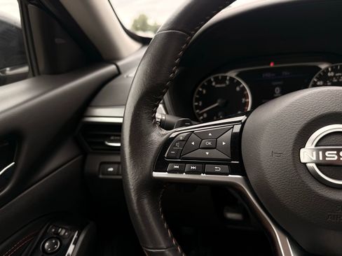 Used 2023 Nissan Altima 2.5 SR image 25