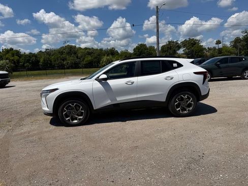 New 2026 Chevrolet Trax LT FWD image 4