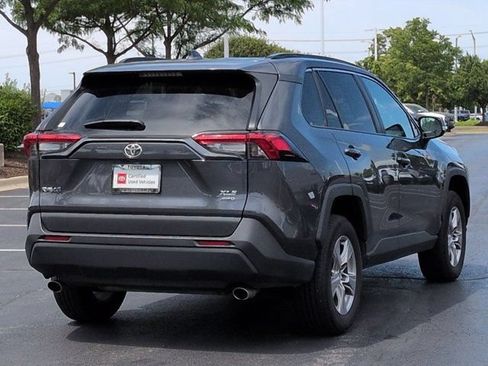 Used 2025 Toyota RAV4 XLE AWD/4WD image 5