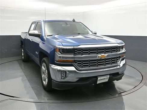 Used 2018 Chevrolet Silverado 1500 LT w/ Texas Edition image 22