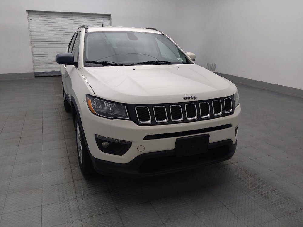 Used 2018 Jeep Compass Latitude w/ Popular Equipment Group AWD/4WD image 14