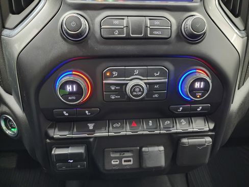 Used 2023 Chevrolet Silverado 3500 LTZ w/ Gooseneck/5TH Wheel Package image 16