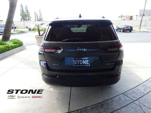 Used 2023 Jeep Grand Cherokee L Limited w/ Luxury Tech Group II image 7