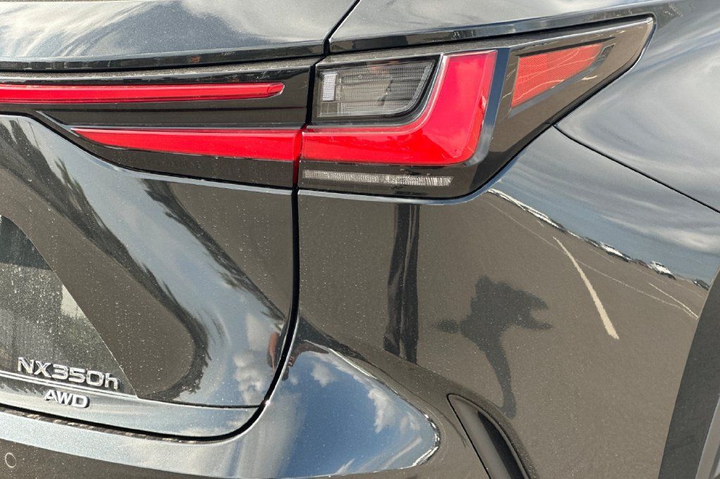 Certified 2025 Lexus NX 350h AWD w/ Accessory Package (2T) image 26