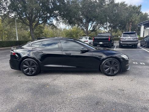 Used 2021 Tesla Model S Plaid image 3