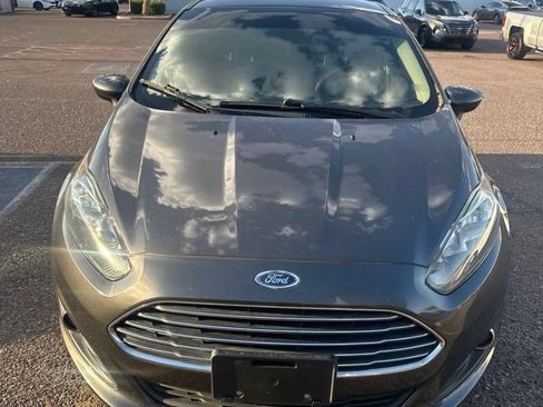 Used 2017 Ford Fiesta SE w/ Equipment Group 201A FWD image 2
