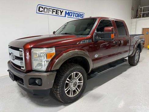 Used 2015 Ford F250 King Ranch w/ FX4 Off-Road Package image 2