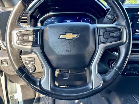 Used 2024 Chevrolet Silverado 2500 LT AWD/4WD image 36