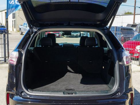 Used 2020 Ford Edge SEL w/ Convenience Package image 14