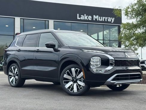 New 2025 Mitsubishi Outlander SEL image 1