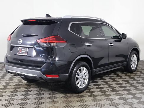 Used 2018 Nissan Rogue SV AWD/4WD image 9