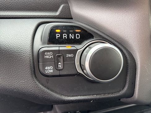 Used 2024 RAM 2500 Big Horn w/ Bed Utility Group image 26