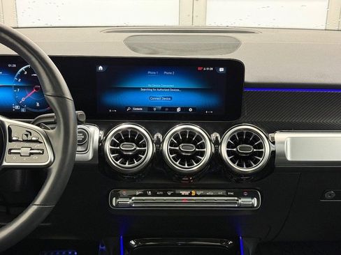 Certified 2022 Mercedes-Benz GLB 250 4MATIC image 10