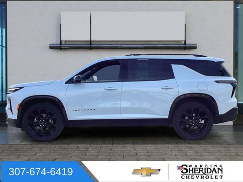 Used 2026 Chevrolet Traverse RS AWD/4WD image 5