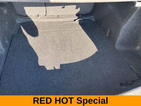 Used 2024 Chevrolet Malibu LT FWD image 35