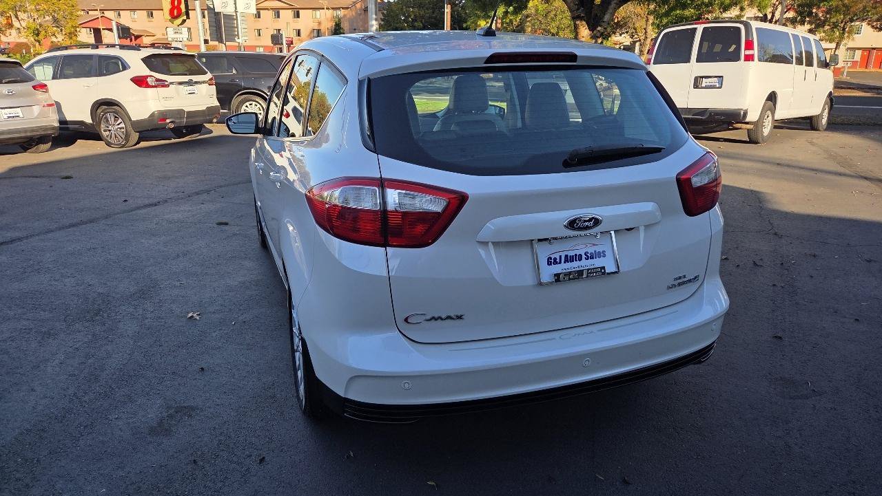 Used 2015 Ford C-MAX SEL w/ Equipment Group 302A FWD image 10