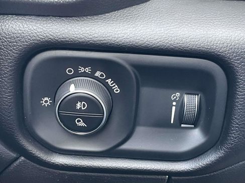 Used 2024 RAM 2500 Big Horn w/ Bed Utility Group image 13