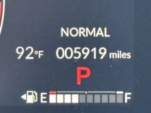 Used 2025 Honda HR-V LX image 28