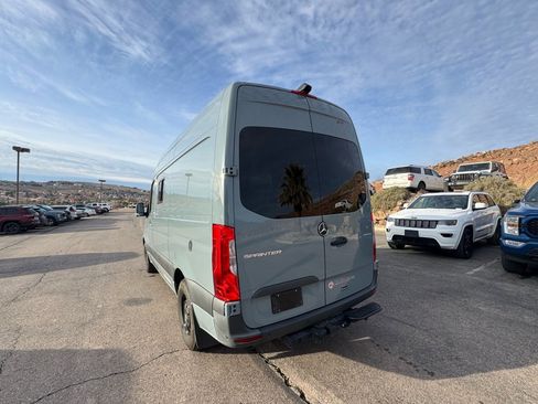 Used 2022 Mercedes-Benz Sprinter 144 Cargo image 3