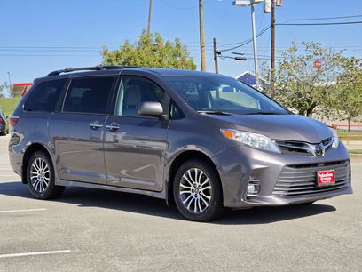Used 2020 Toyota Sienna XLE
