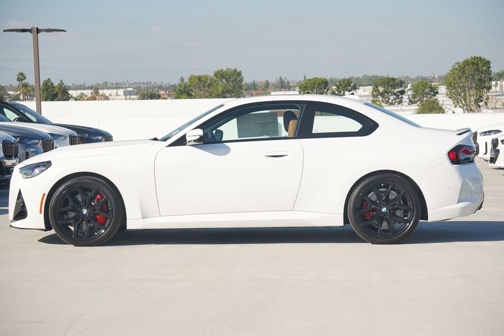 Used 2026 BMW 230i Coupe w/ Premium Package RWD image 4