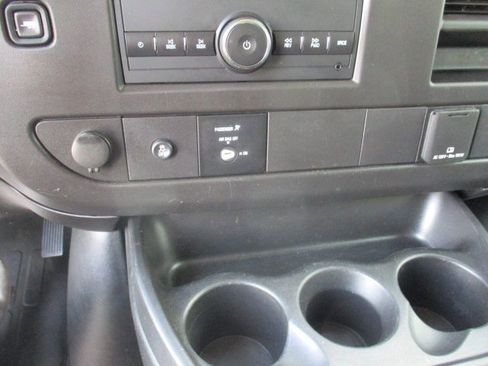 Used 2022 Chevrolet Express 2500 w/ Driver Convenience Package image 14