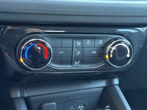 Used 2025 Chevrolet TrailBlazer LT w/ Driver Confidence Package AWD/4WD image 18