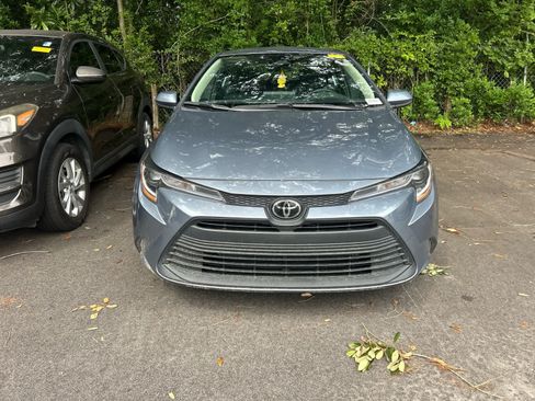 Used 2024 Toyota Corolla LE FWD image 6